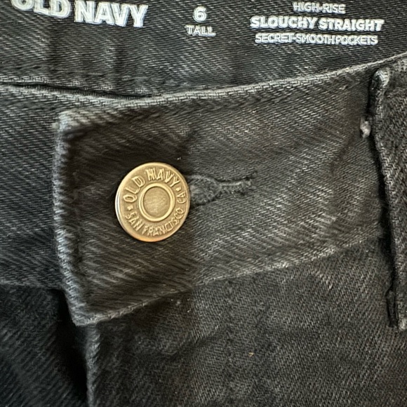 * ❤️OLD NAVY LIGHTLY DISTRESSED  BLACK HIGH-RISE/SLOUCHY STRAIGHT JEANS  6 TALL - Picture 4 of 7